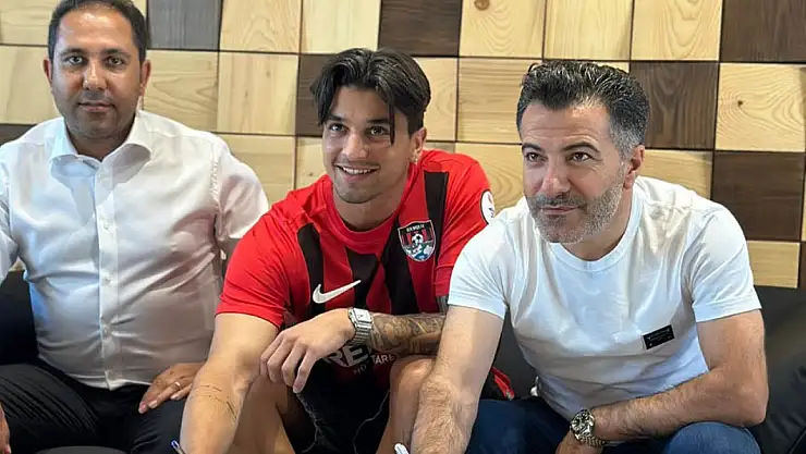 Vanspor, Francese Regis Crespi'yi renklerine bağladı