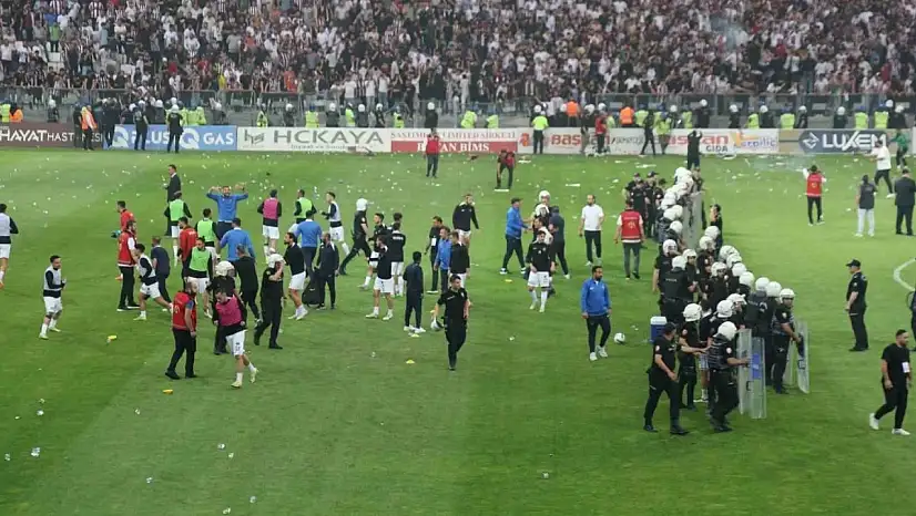 Elazığspor-Vanspor maçında hakeme atılan cisim belli oldu