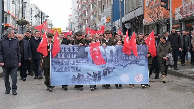 Van'da 120 kahraman çocuk anıldı