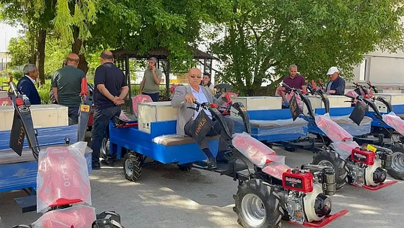 Van'da DAP destekli tarım aletleri dağıtıldı