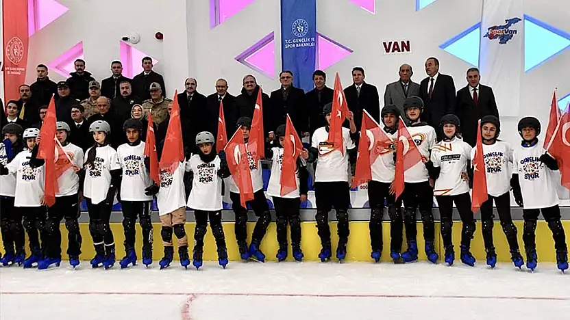 İçişleri Bakan Yardımcısı Karaloğlu, Van'da incelemelerde bulundu