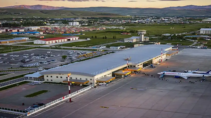 Van 1 yıllık süreçte yarım milyon yolcu kaybetti!