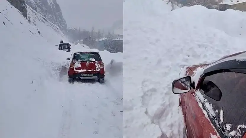 Van'da aracın üzerine çığ düştü! Sürücü son anda kurtuldu