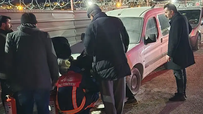 Van'da hastane otoparkında yangın!