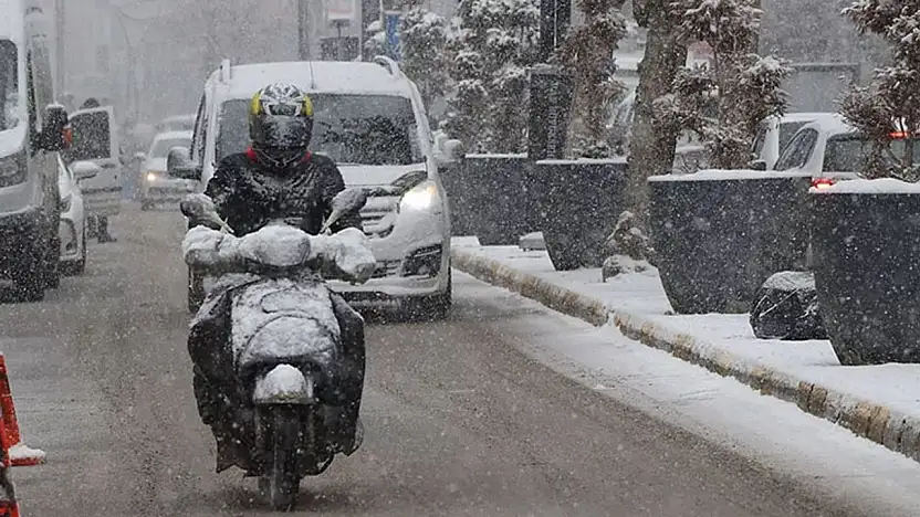 Van için iki ayrı uyarı yapıldı