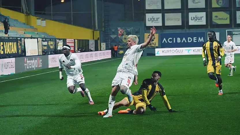 Vanspor'da tecrübeli futbolcu ile yollar ayrıldı