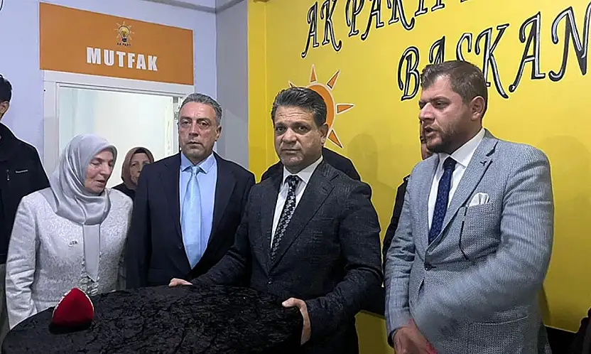 AK Parti İpekyolu İlçe Başkanlığı yeni binasının açılışı yapıldı