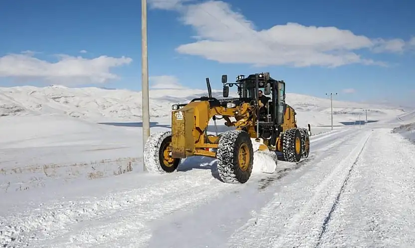 Van'da 106 mahalle ve mezra yolu ulaşıma kapandı