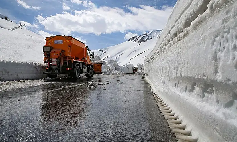 Van'da hangi ilçede kaç yol kapalı? Yollar açılıyor
