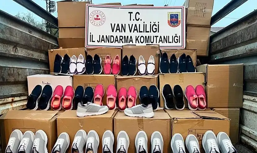 Van'da milyonluk kaçak malzeme ele geçirildi
