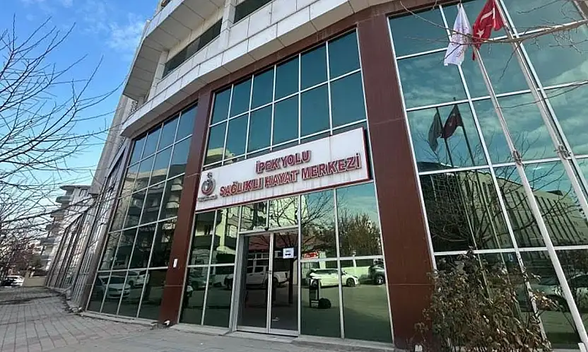 Van'da polikliniğe başvuran 800 kişi sigarayı bıraktı