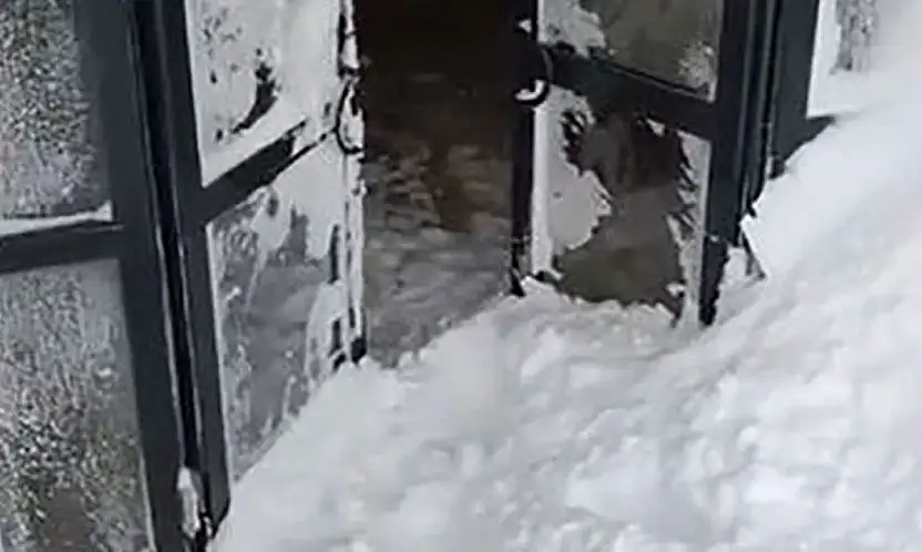 Van'ın Çatak ilçesi çığ felaketiyle boğuşuyor: 6 ayrı noktaya çığ düştü