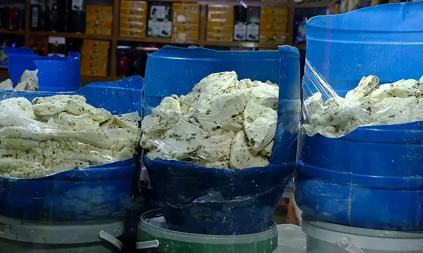 Van'ın vazgeçilmez lezzeti otlu peynirde büyük tehlike!