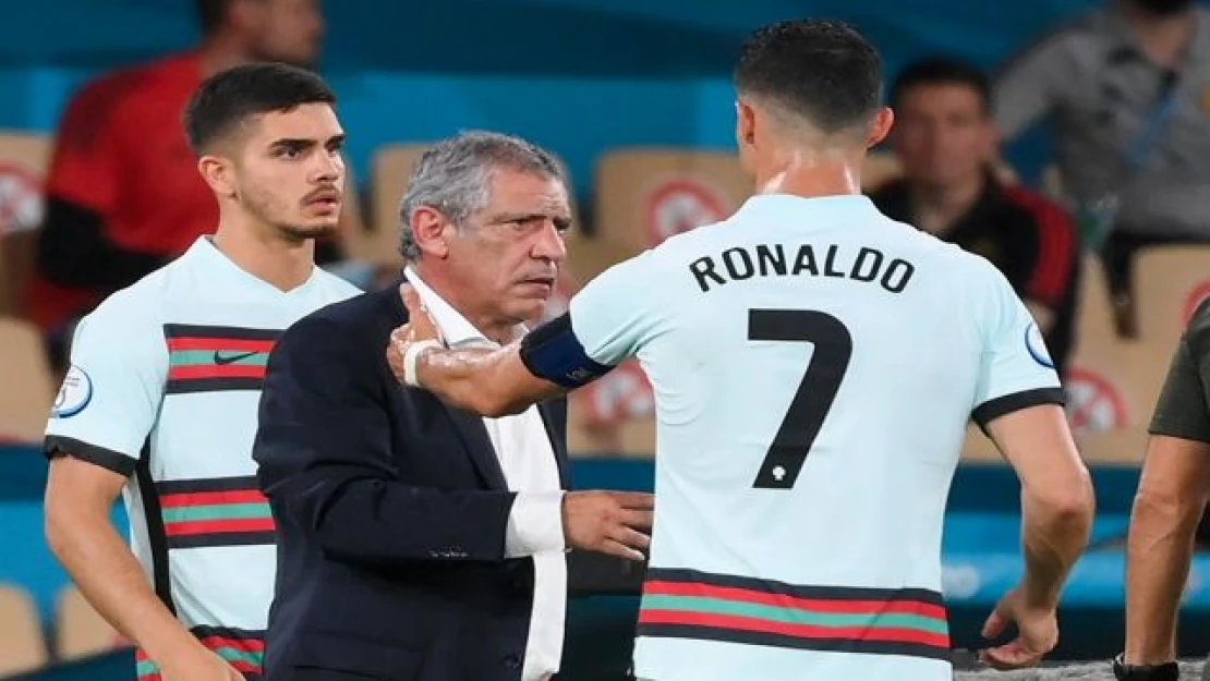 Fernando Santos: Ağlayan oyuncularım var, futbol böyle...