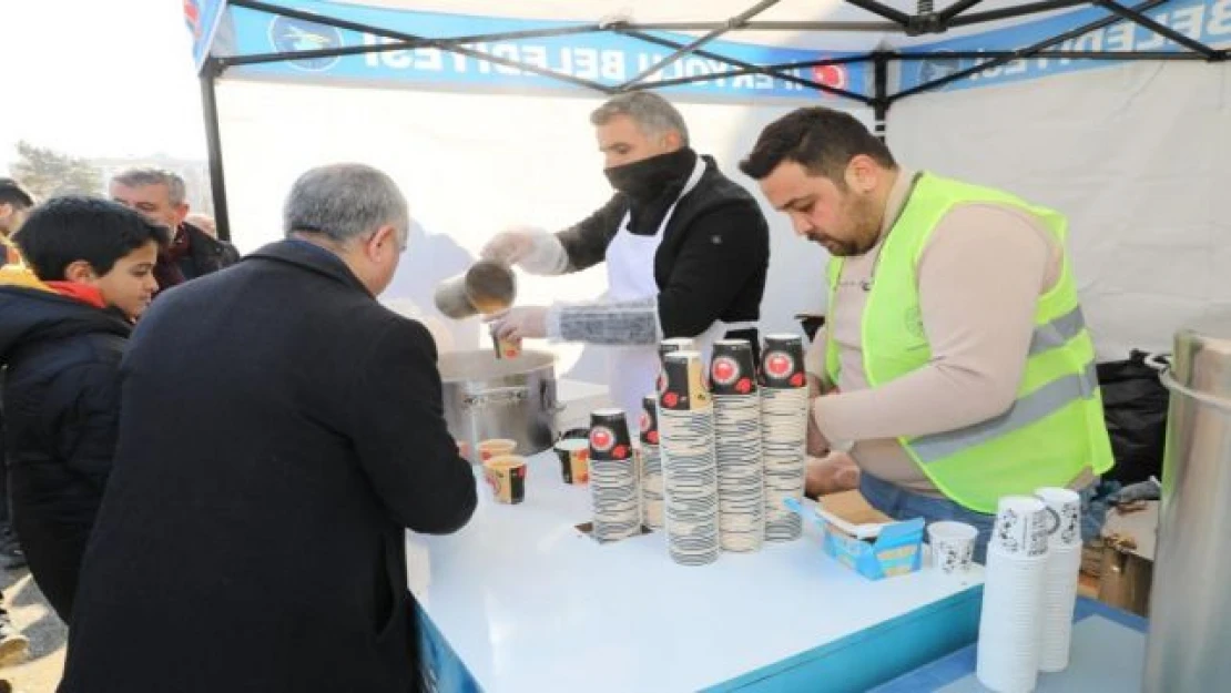 İpekyolu'nda yardım çalışmaları aralıksız devam ediyor