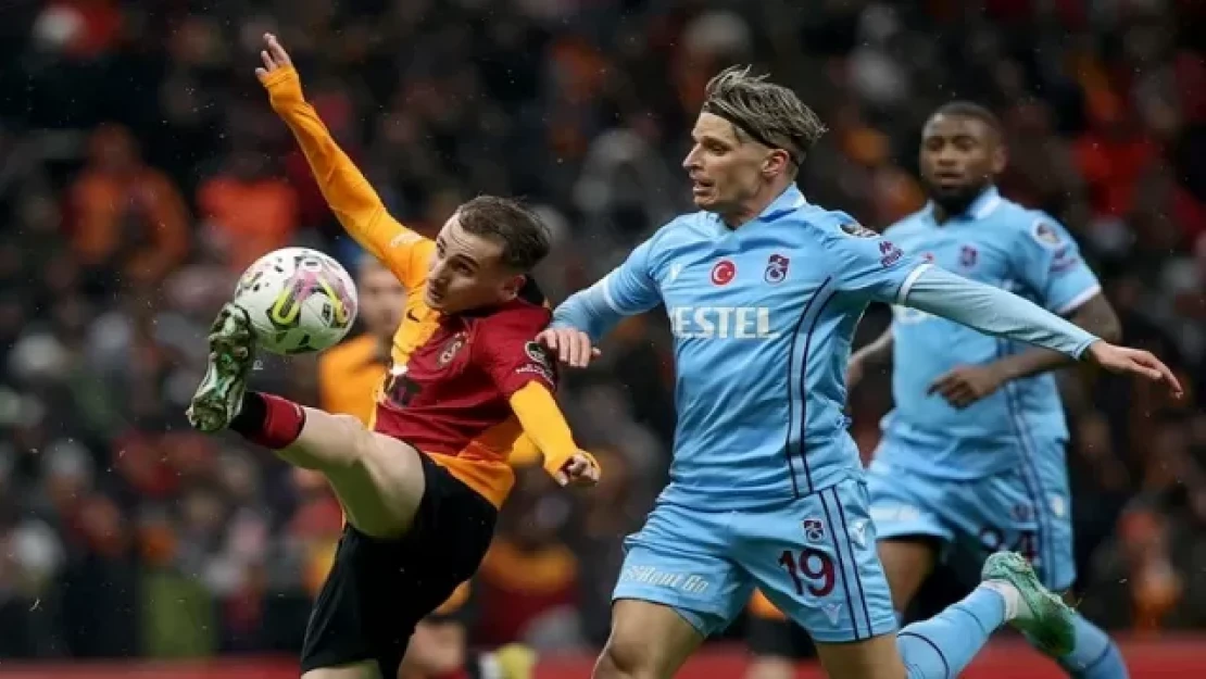 Lider Galatasaray, Trabzonspor'u iki golle geçti