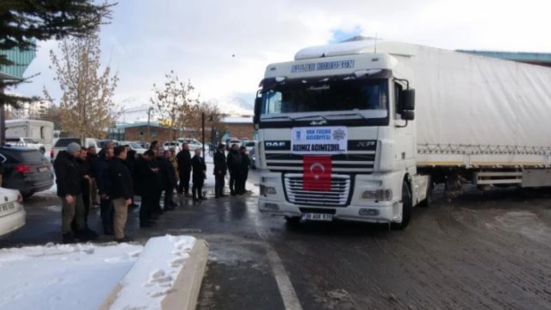 Van'dan deprem bölgesine yardımlar devam ediyor