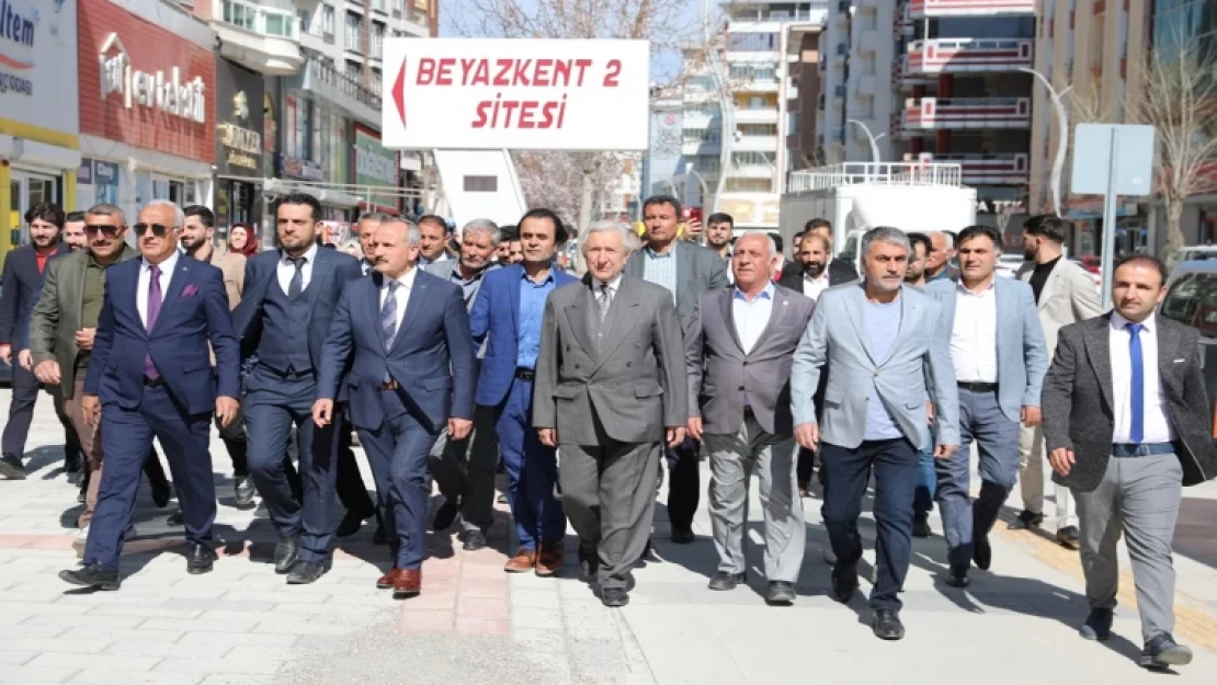 Van'da ittifak partilerinden CHP'nin seçim bürosuna ziyaret