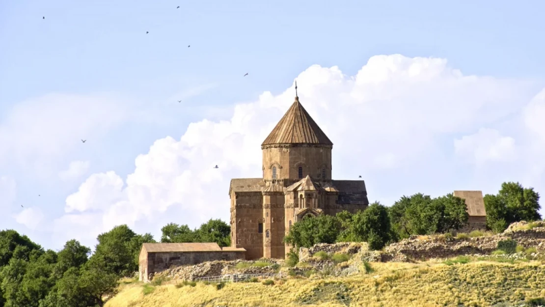 Akdamar Adası Turizm Sezonuna Hazırlanıyor