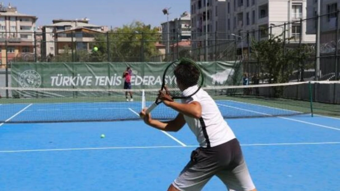 Van'da Akdamar CUP Uluslararası tenis turnuvası başlıyor