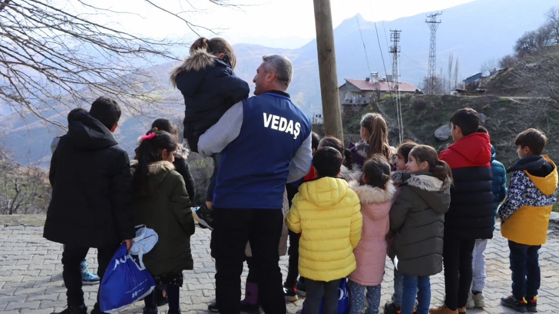 VEDAŞ'ın enerjisi minikleri ısıttı