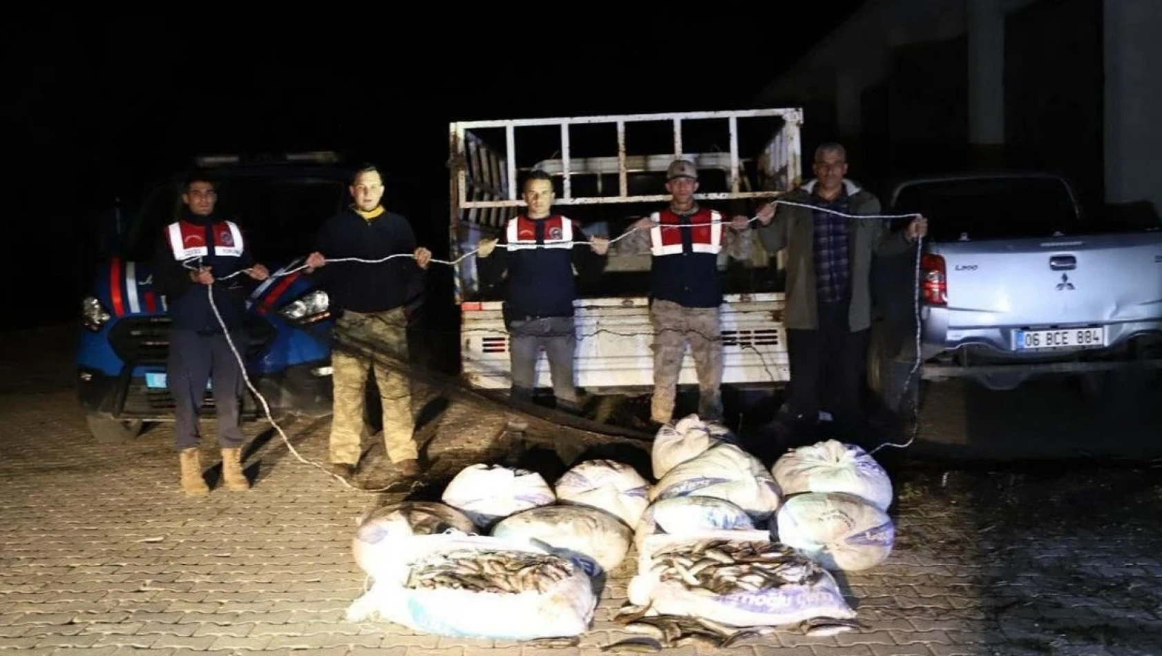 Van'da kaçak avcılık yapan 35 şahsa rekor ceza!