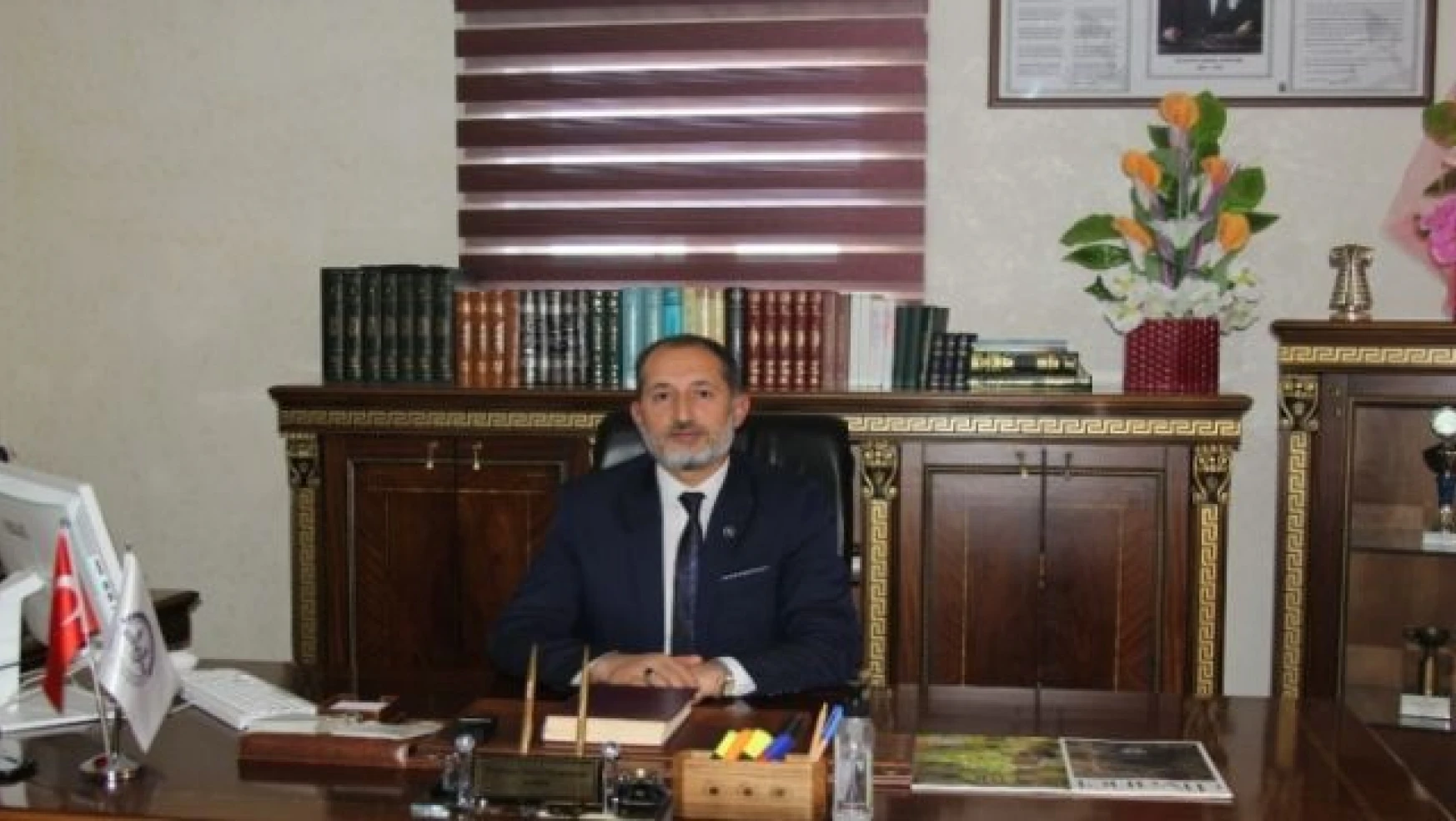 Başkale Müftüsü Mehmet Nuri Durmuş göreve başladı
