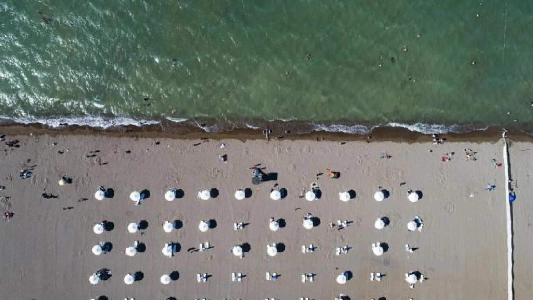 Karaburun Plajı, Akdeniz sahillerini aratmıyor