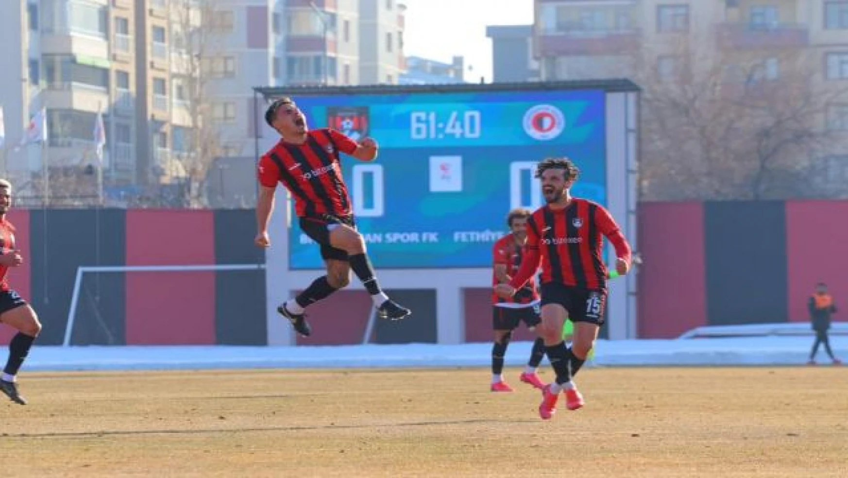 Vanspor, Fethiyespor'u 2 golle geçti