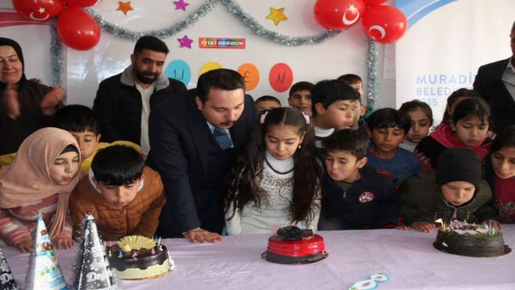 Kaymakam Aydoğan'dan depremzede Ruken'e doğum günü sürprizi