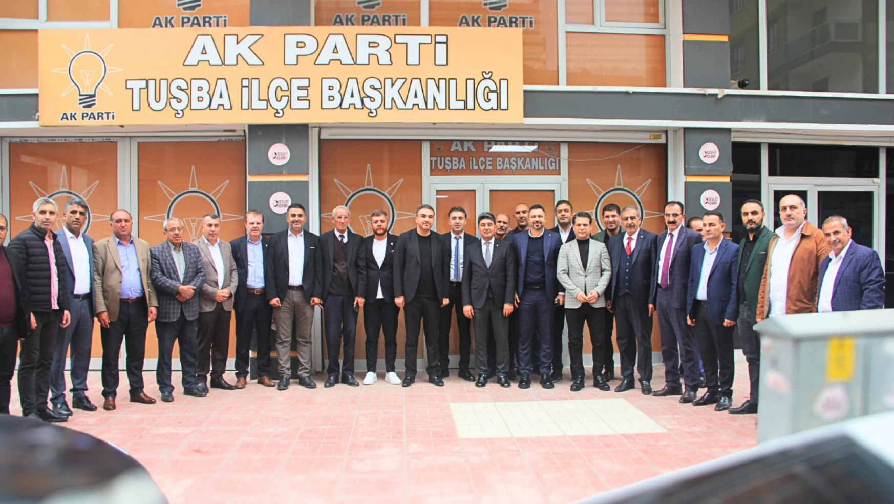 AK Parti İpekyolu yeni yönetiminden Tuşba ve Edremit'e ziyaret