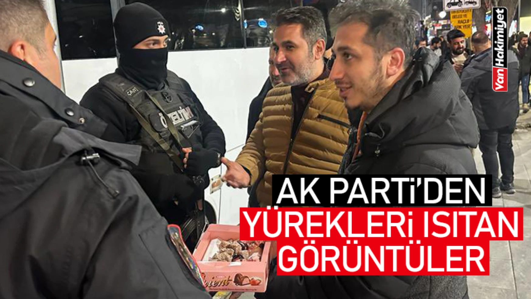 AK Parti teşkilatı yılbaşında görevli polisleri ziyaret etti