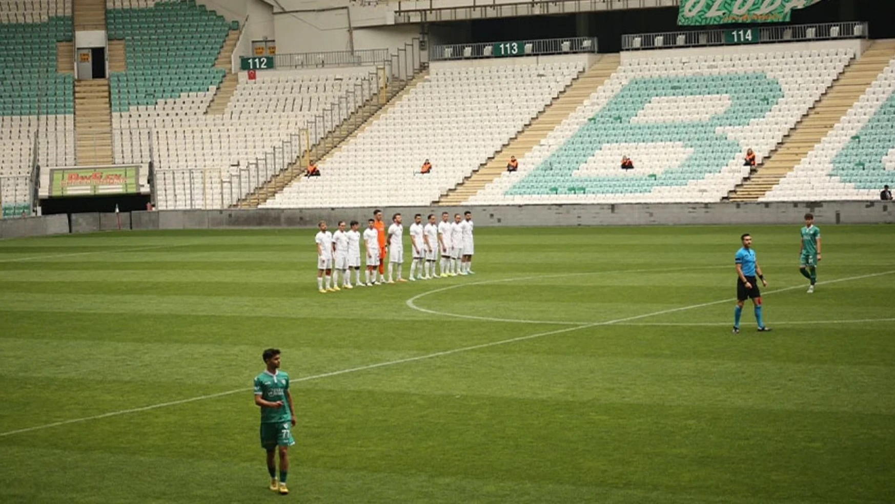 Bursaspor – Van Spor maçı yarıda kaldı! Van Spor sahayı terk etti