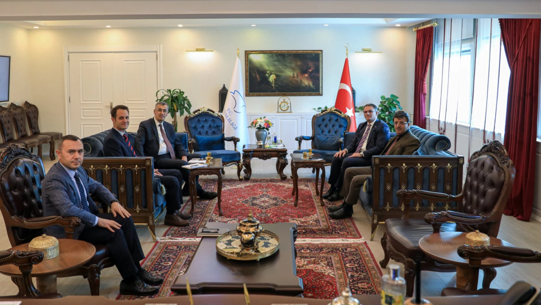 Dışişleri Bakanlığı Van Temsilcisi Cengiz'den Vali Balcı'ya ziyaret