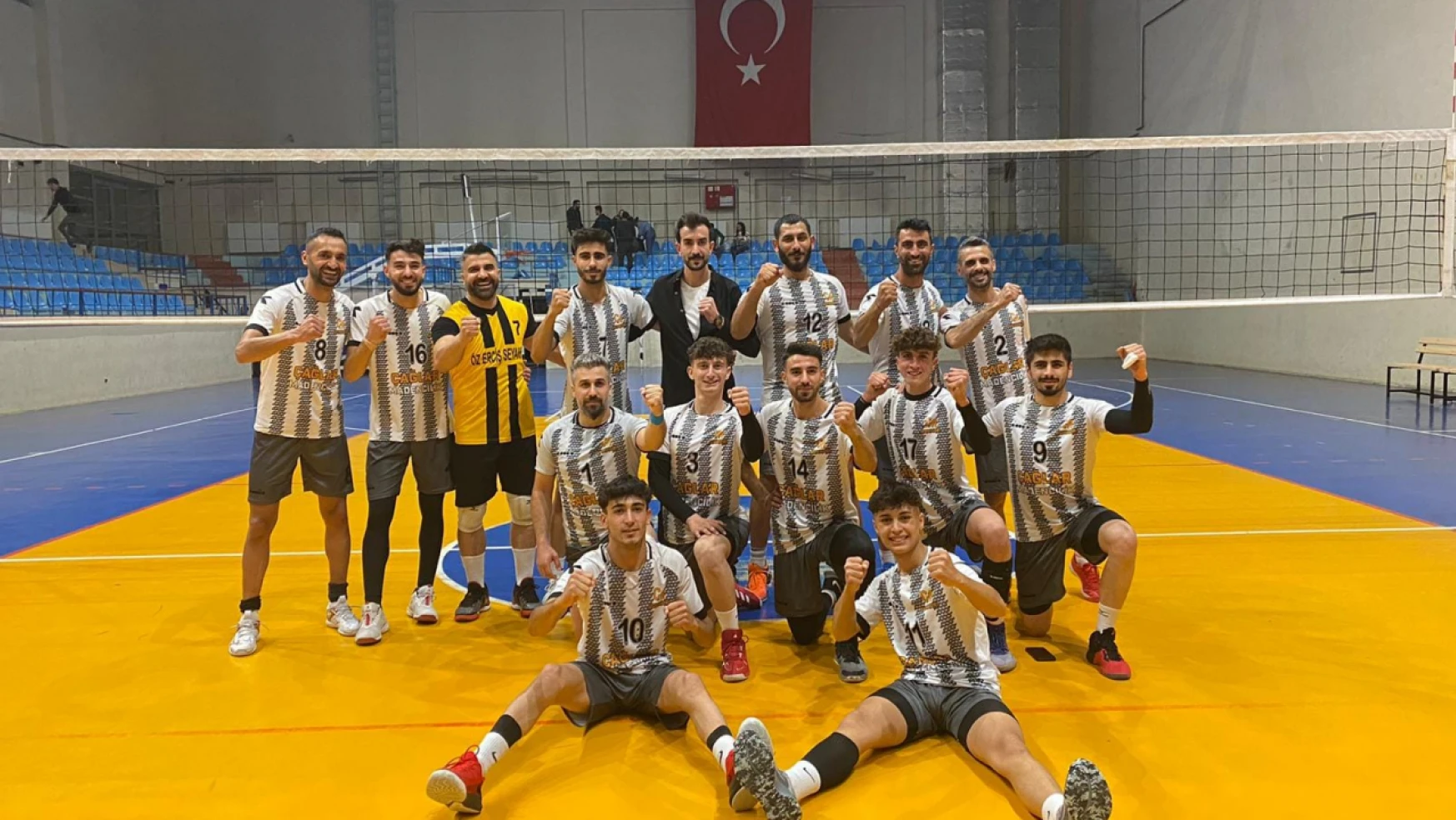 Erciş Belediyespor, Muş Lalezarspor'u 3-0 mağlup etti