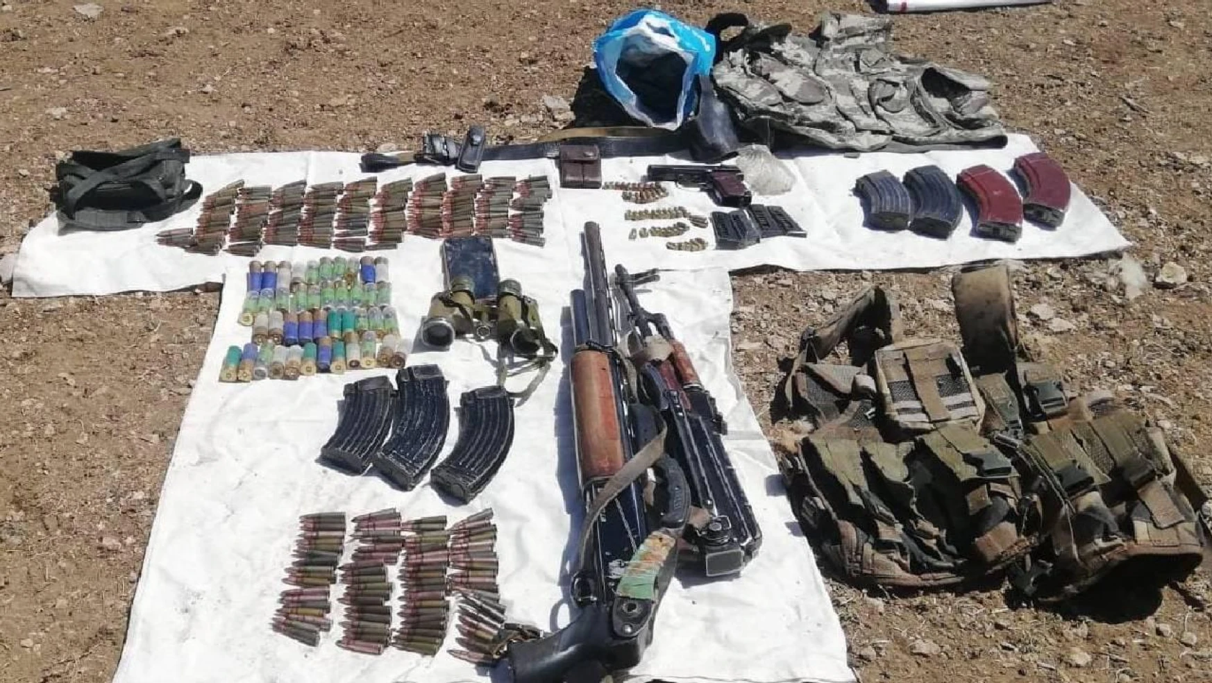 Van'da PKKoperasyonu! Silah ve mühimmat ele geçirildi
