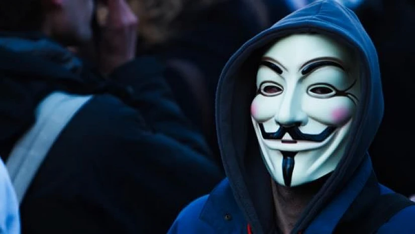Anonymous'tan Akbank iddialarına yanıt: Biz saldırmadık ama birçok defa hacklendiklerini biliyoruz